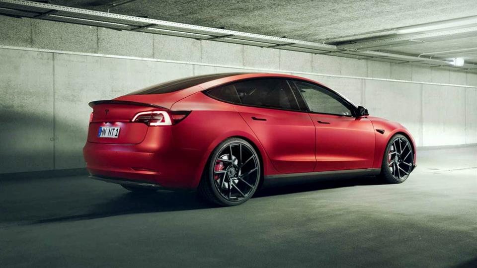 تسلا مدل 3 با تیونینگ نوویتک